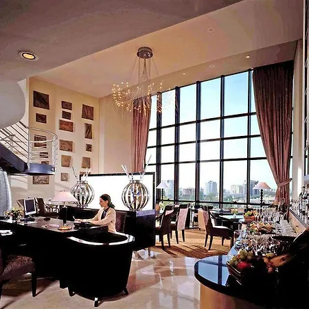 Otel Mak Albania