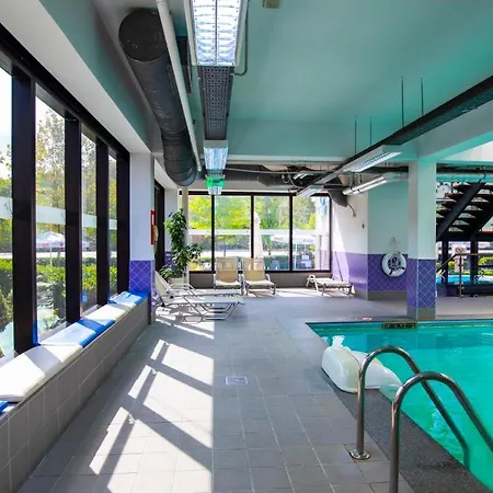 Mak Albania ホテル