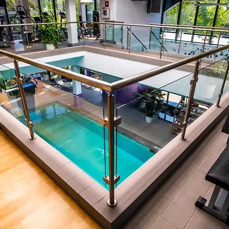 ホテル Mak Albania ティラナ