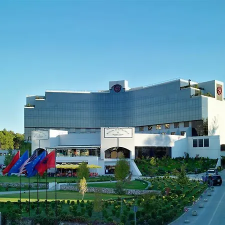 Mak Albania