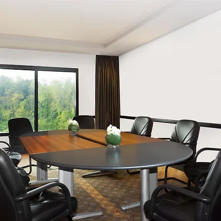 Otel Mak Albania Tiran
