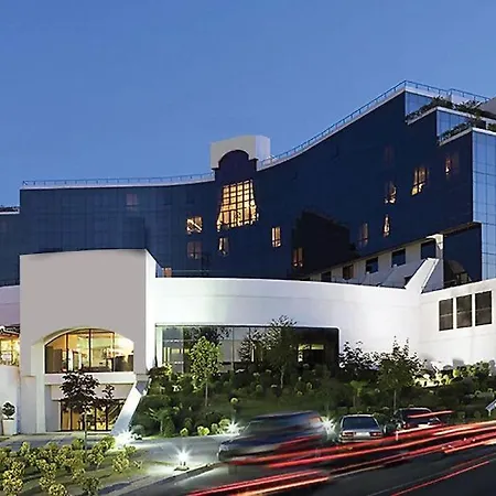 Mak Albania Otel Tiran